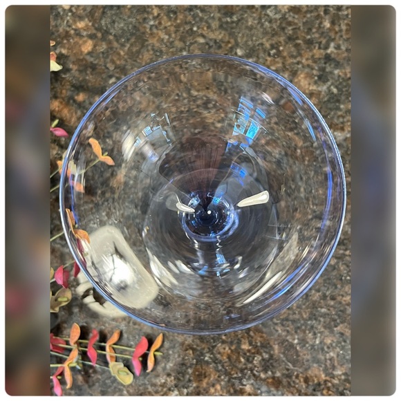 Blue Graduated Coupe Martini Glass Single - Picture 3 of 4